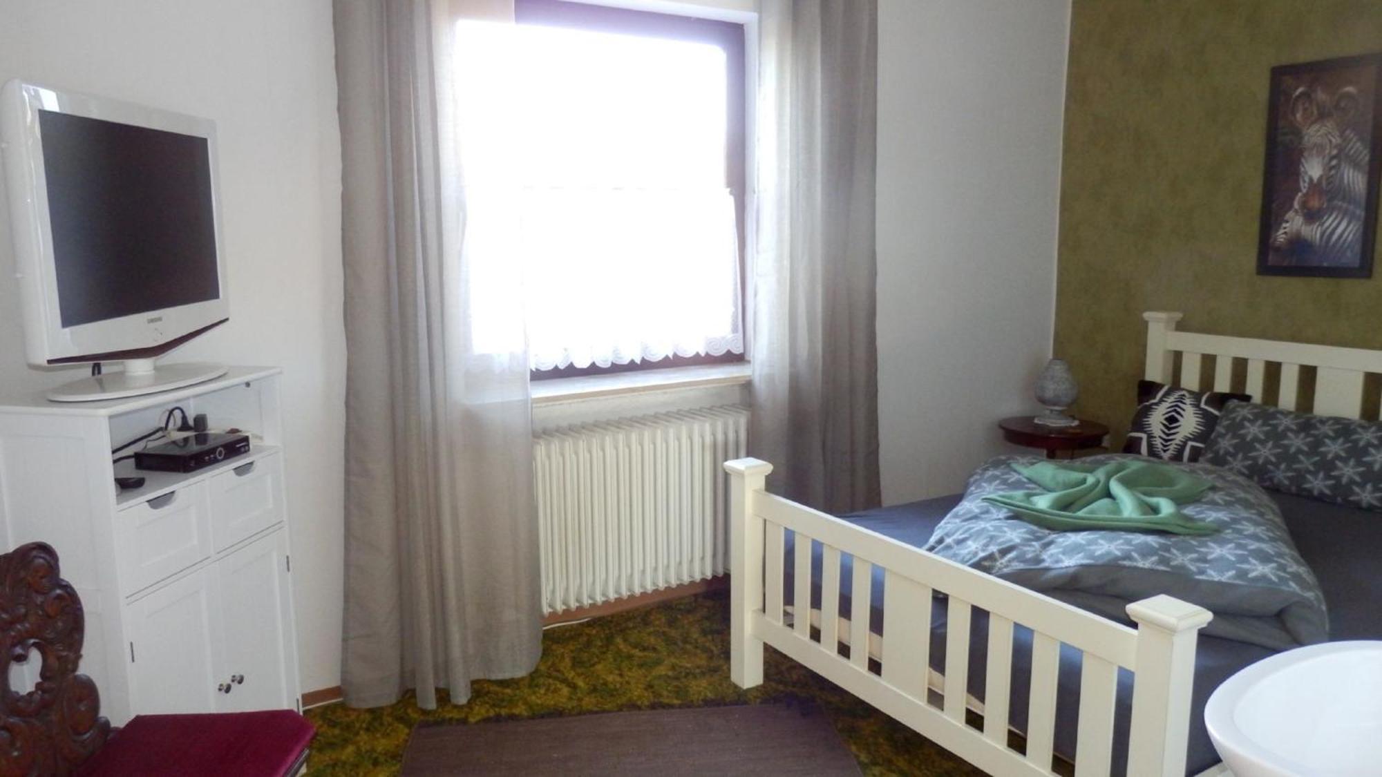 Ferienwohnung Margit Sulzfeld  Экстерьер фото